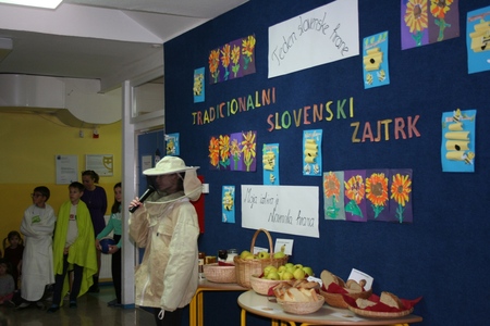 Tradicionalni slovenski zajtrk v Košani (5)